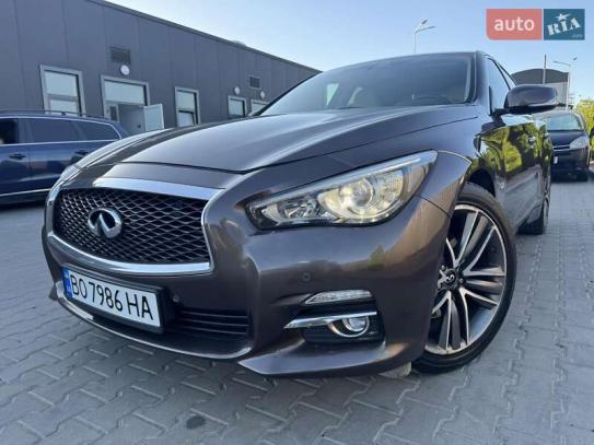 Infiniti Q50                             2015г. в рассрочку