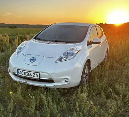 Nissan Leaf 2013р. у розстрочку