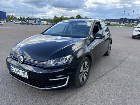 Volkswagen E-golf                          2014г. в рассрочку