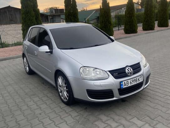 Volkswagen Golf                            2006г. в рассрочку