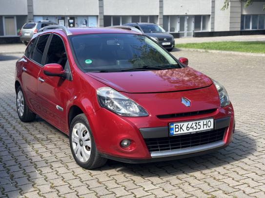 Renault Clio                            2010г. в рассрочку