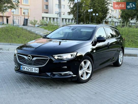 Opel Insignia                        2017г. в рассрочку