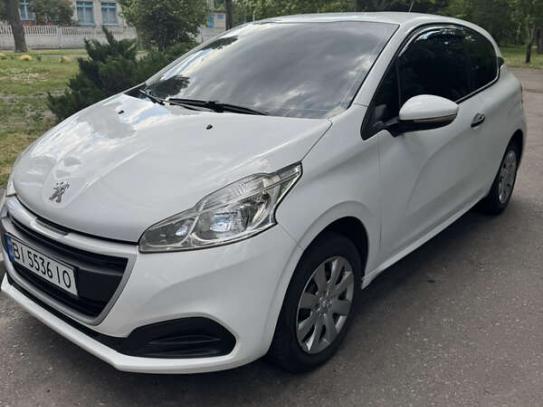 Peugeot 208
                             2016г. в рассрочку