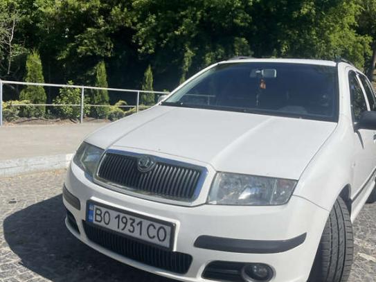 Skoda Fabia
                           2006г. в рассрочку