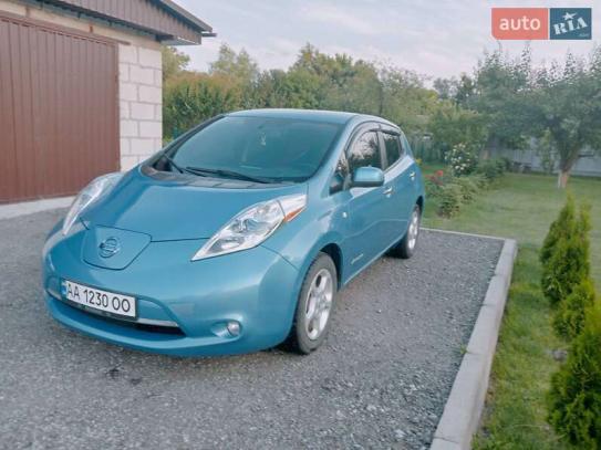 Nissan Leaf                            2013г. в рассрочку