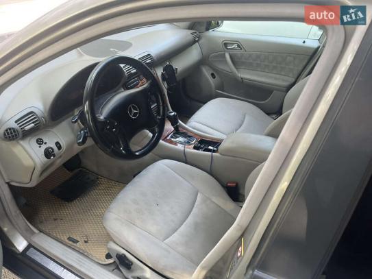 Mercedes-benz C-class 2004г. в рассрочку