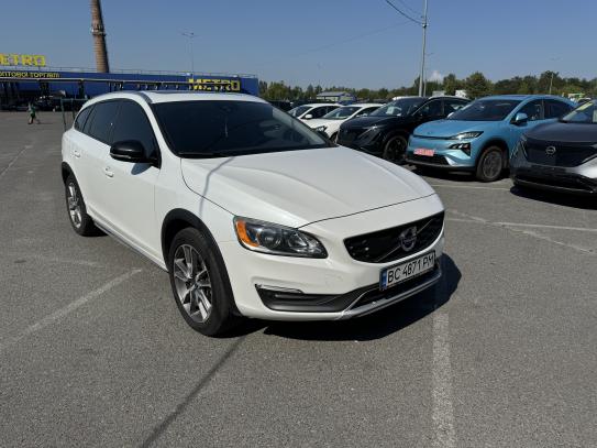 Volvo V60 2015р. у розстрочку