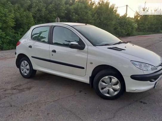 Peugeot 206 2007г. в рассрочку