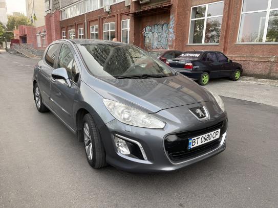 Peugeot 308                             2011г. в рассрочку