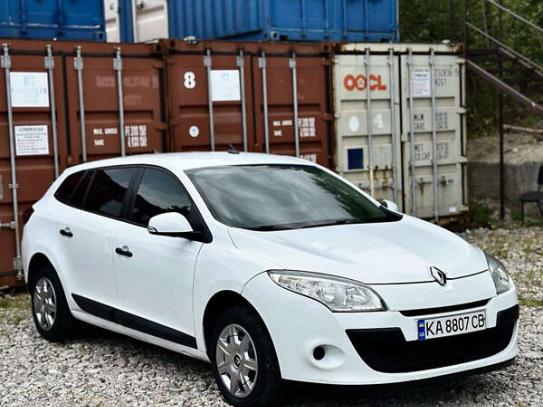 Renault Megane
                          2010г. в рассрочку