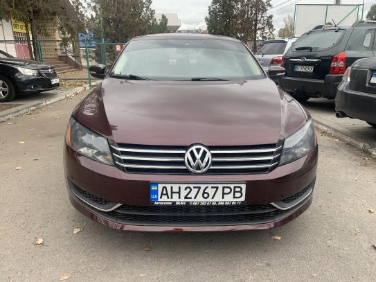 Volkswagen Passat 2013р. у розстрочку