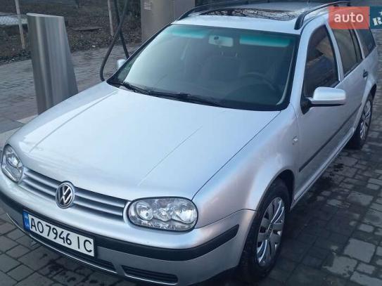 Volkswagen Golf                            2001г. в рассрочку