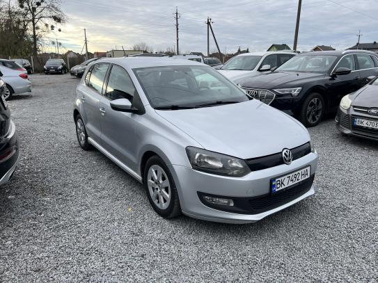 Volkswagen Polo                            2012г. в рассрочку