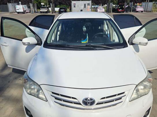 Toyota Corolla                         2013г. в рассрочку