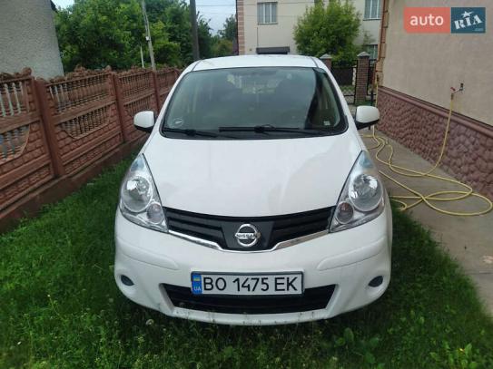 Nissan Note 2013р. у розстрочку