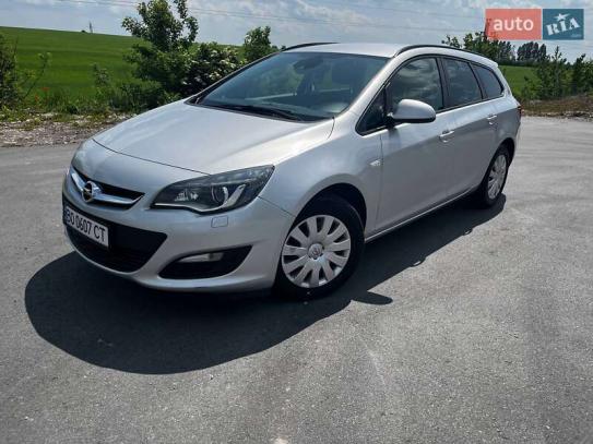 Opel Astra                           2013г. в рассрочку