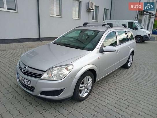 Opel Astra                           2008г. в рассрочку