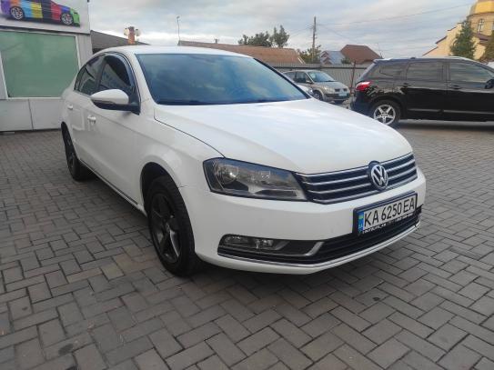 Volkswagen Passat 2011р. у розстрочку