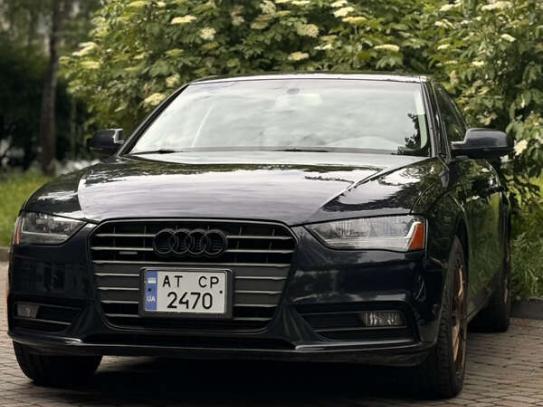 Audi A4 2012р. у розстрочку