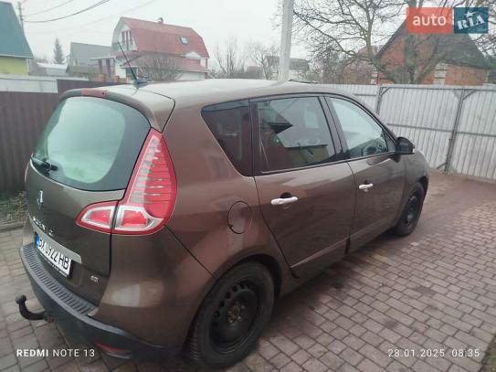 Renault Scenic                          2011г. в рассрочку