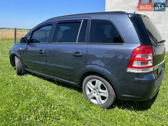Opel Zafira
                          2009г. в рассрочку