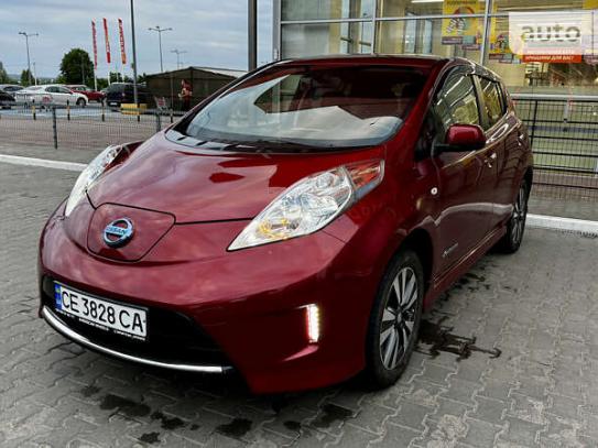 Nissan Leaf 2014г. в рассрочку