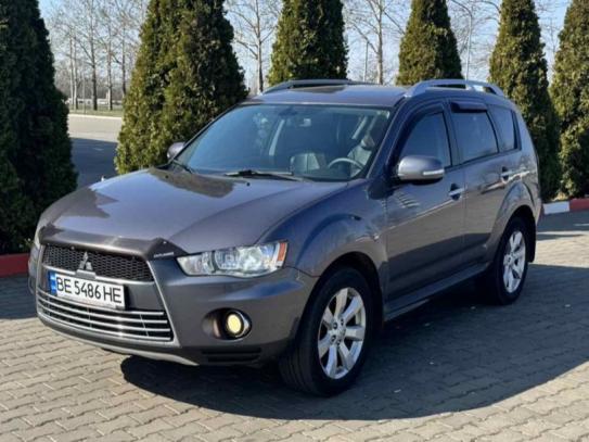 Mitsubishi Outlander                       2010г. в рассрочку