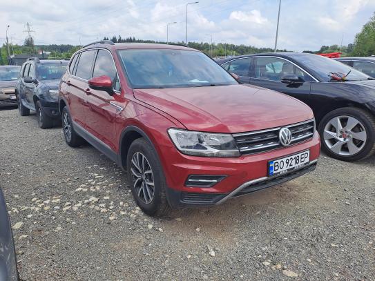 Volkswagen Tiguan                          2018г. в рассрочку