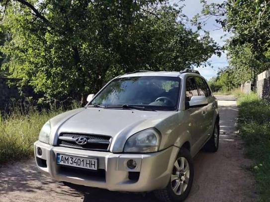 Hyundai Tucson 2004р. у розстрочку