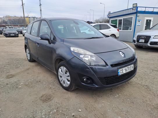 Renault Scenic                          2010г. в рассрочку