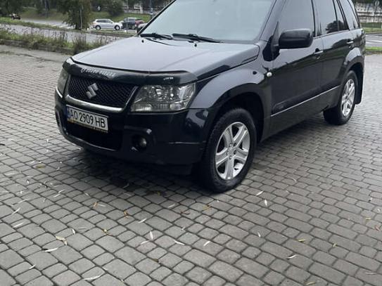 Suzuki Grand vitara 2006р. у розстрочку