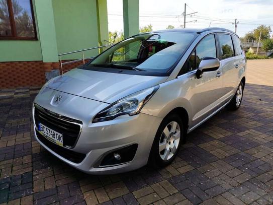 Peugeot 5008 2014г. в рассрочку