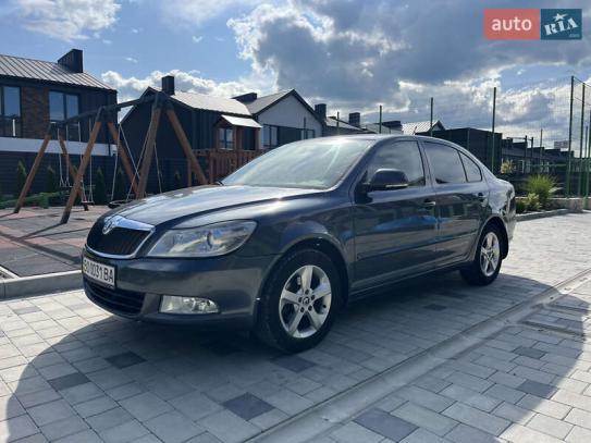Skoda Octavia                         2011г. в рассрочку