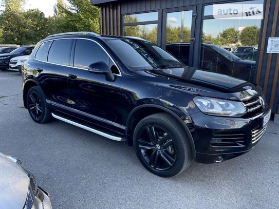 Volkswagen Touareg 2012р. у розстрочку