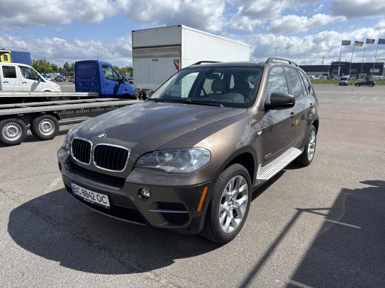 Bmw X5                              2011г. в рассрочку