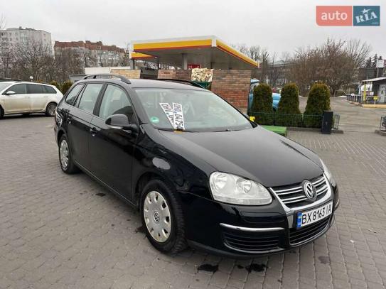 Volkswagen Golf                            2008г. в рассрочку