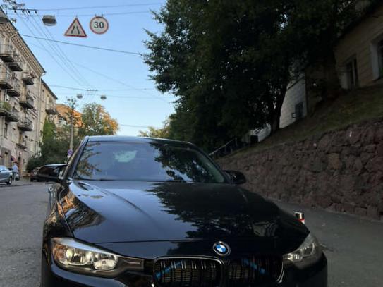 Bmw 328i 2013г. в рассрочку