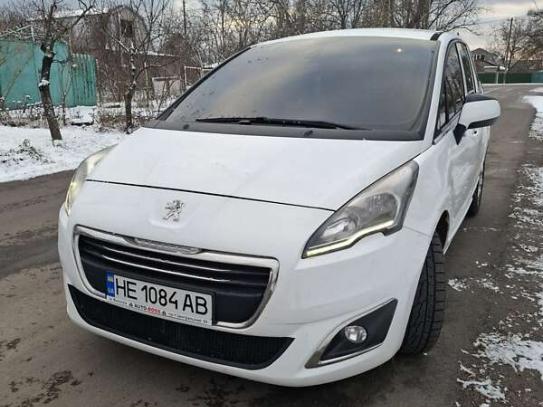 Peugeot 5008
                            2016г. в рассрочку