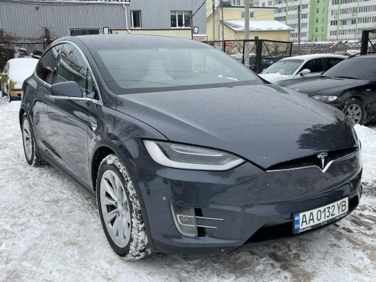 Tesla Model x 2016г. в рассрочку