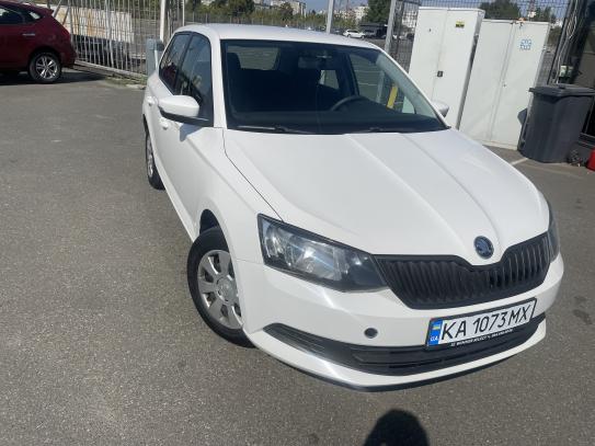 Skoda Fabia 2017г. в рассрочку