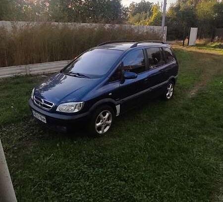 Opel Zafira 2003р. у розстрочку