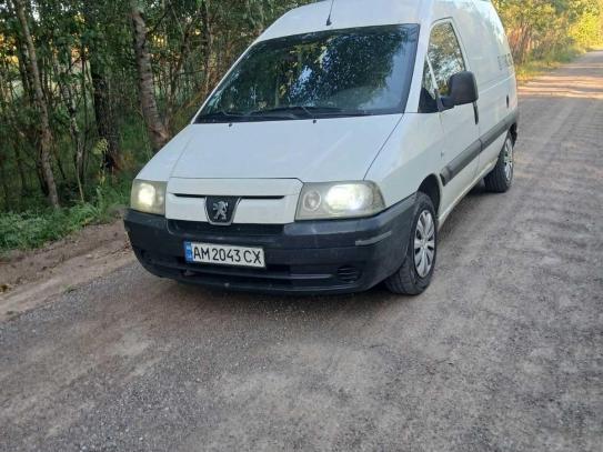 Peugeot Expert
                          2005г. в рассрочку