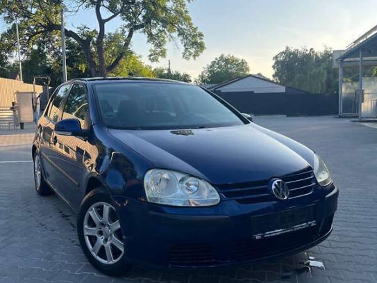 Volkswagen Golf 2005р. у розстрочку