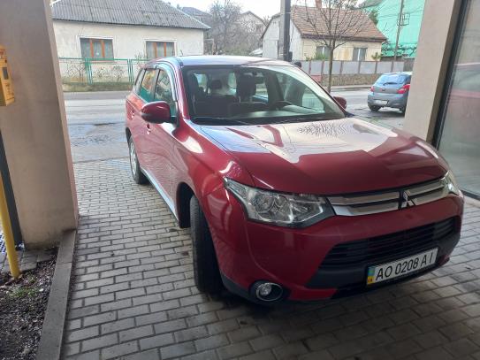 Mitsubishi Outlander
                       2014г. в рассрочку