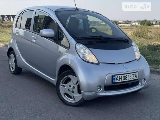 Mitsubishi I-miev 2013г. в рассрочку