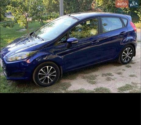 Ford Fiesta                          2014г. в рассрочку