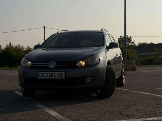 Volkswagen Golf
                            2011г. в рассрочку