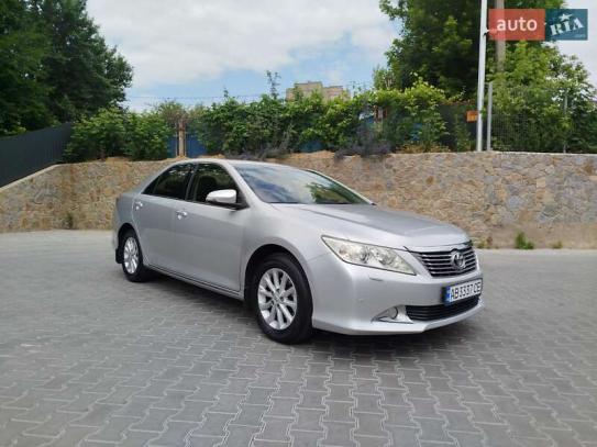 Toyota Camry                           2011г. в рассрочку