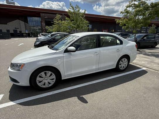 Volkswagen Jetta                           2014г. в рассрочку