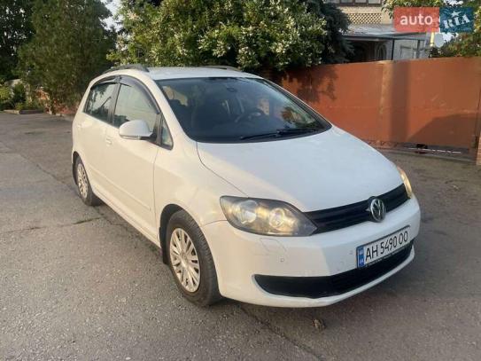 Volkswagen Golf plus
                       2012г. в рассрочку